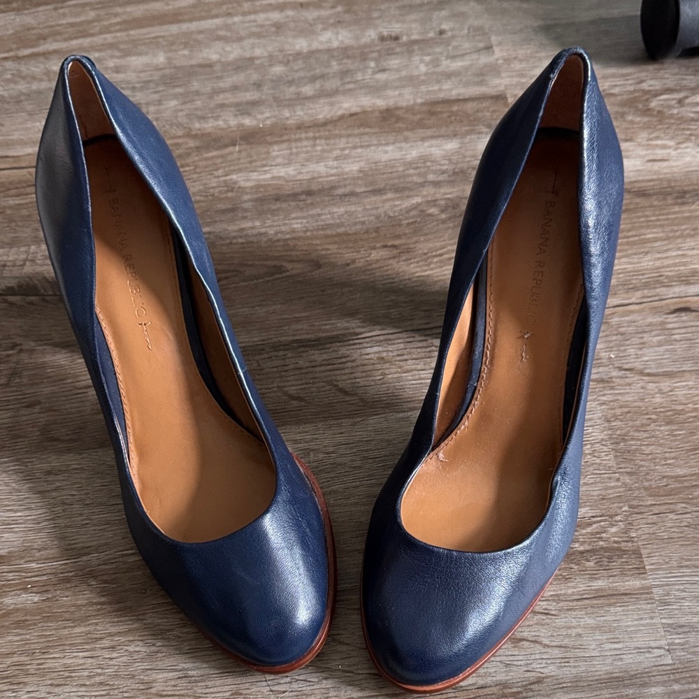 Banana Republic Navy Leather Heels